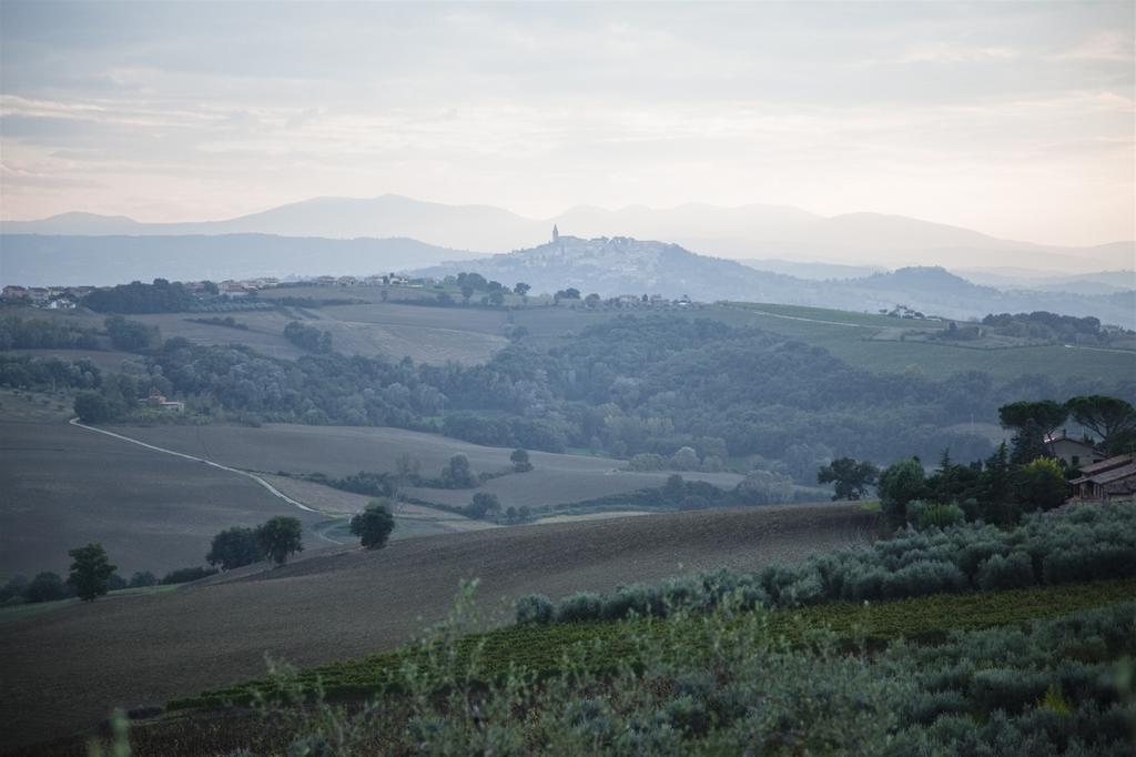 Colle San Giovanni Тоди Экстерьер фото